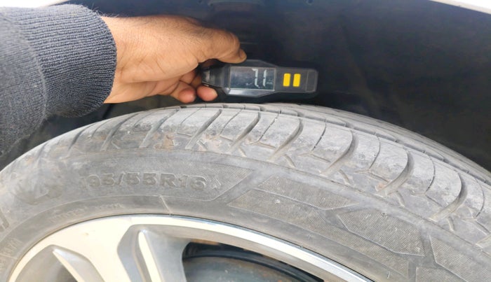 2018 Hyundai Verna 1.6 VTVT SX O, Petrol, Manual, 37,912 km, tyre