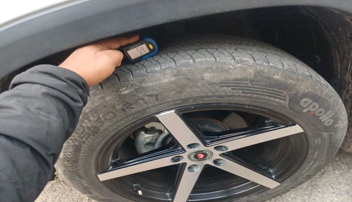 2024 Maruti Grand Vitara DELTA CNG, Petrol, Manual, 16,638 km, tyre