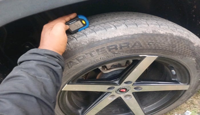 2024 Maruti Grand Vitara DELTA CNG, Petrol, Manual, 16,638 km, tyre