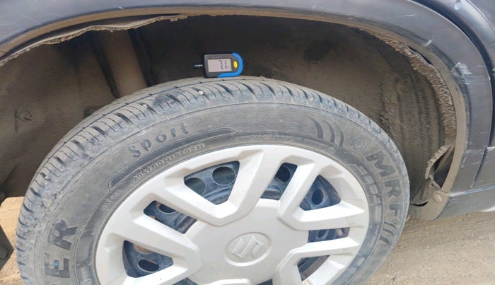 2016 Maruti Vitara Brezza VDI (O), Diesel, Manual, 1,32,932 km, tyre