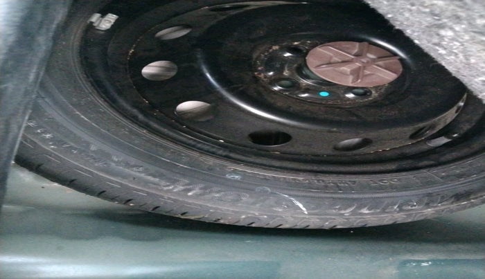 2022 Maruti IGNIS ZETA 1.2 AMT, Petrol, Automatic, 38,222 km, tyre