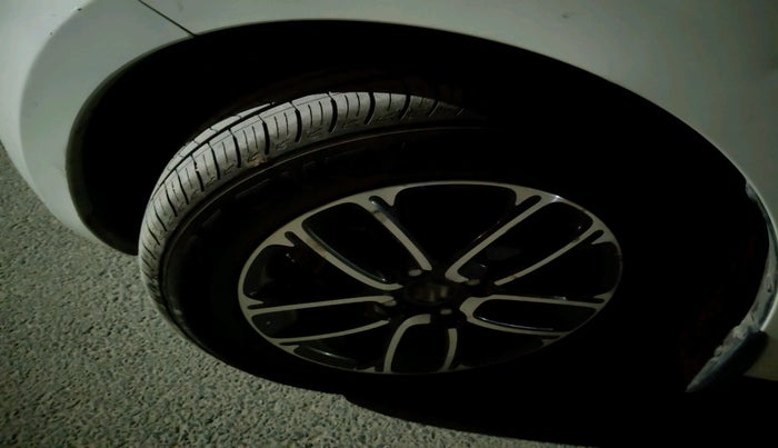 2019 Maruti Swift ZXI PLUS AMT, Petrol, Automatic, 56,995 km, tyre