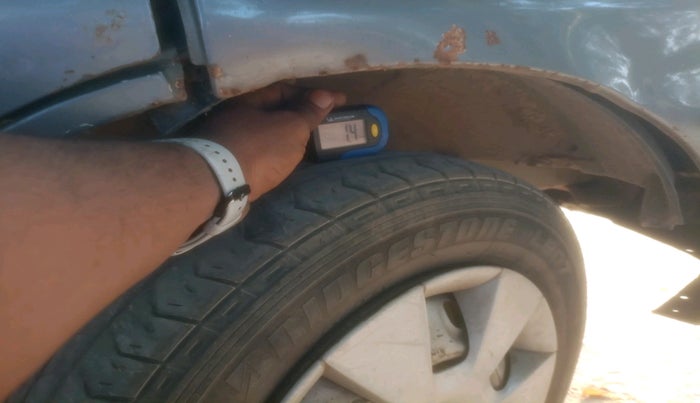 2015 Maruti Eeco 5 STR WITH A/C+HTR, Petrol, Manual, 2,02,355 km, tyre