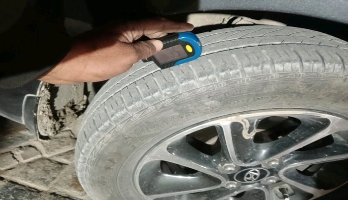 2018 Hyundai Grand i10 SPORTZ AT 1.2 KAPPA VTVT, Petrol, Automatic, 75,360 km, tyre