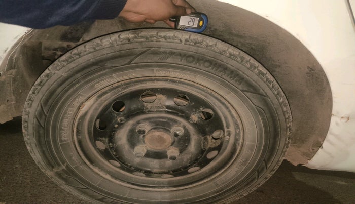 2012 Hyundai i10 SPORTZ 1.2, Petrol, Manual, 86,702 km, tyre