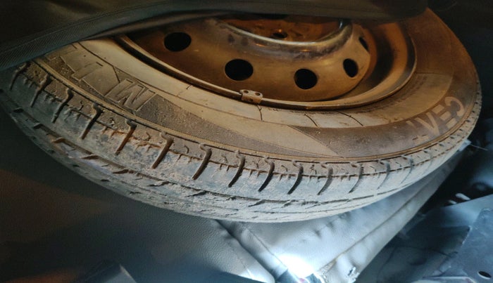 2014 Maruti Wagon R 1.0 LXI CNG, Petrol, Manual, 98,709 km, tyre