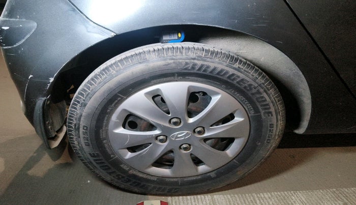 2011 Hyundai i10 MAGNA 1.1, Petrol, Manual, 18,121 km, tyre