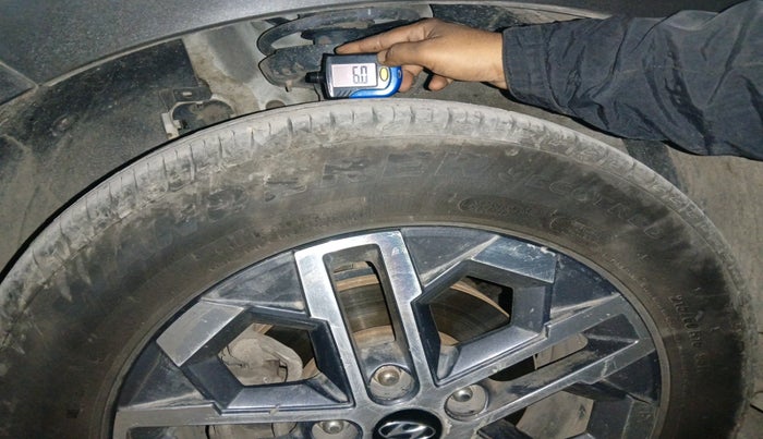 2022 Hyundai VENUE SX (O) 1.5 CRDI, Diesel, Manual, 1,08,056 km, tyre