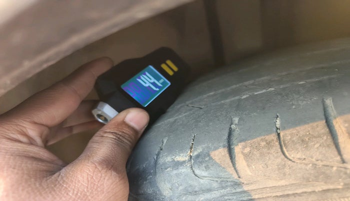 2016 Maruti S Cross SIGMA 1.3, Diesel, Manual, 1,06,570 km, tyre