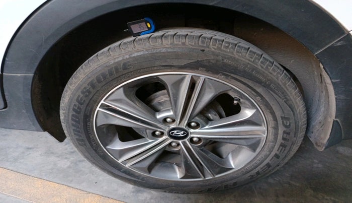 2017 Hyundai Creta SX (O) 1.6 DIESEL, Diesel, Manual, 81,000 km, tyre