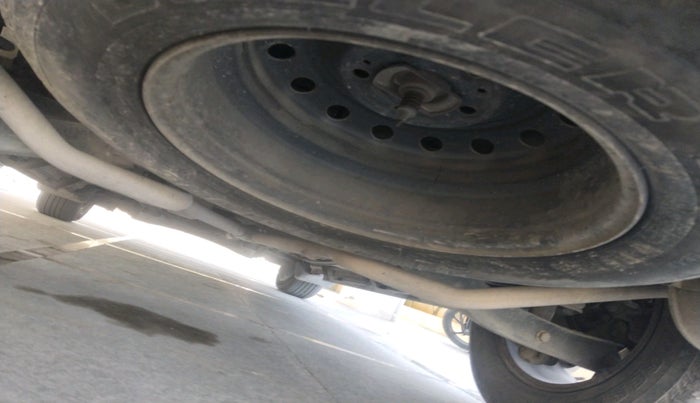 2016 Mahindra XUV500 W10, Diesel, Manual, 93,112 km, tyre