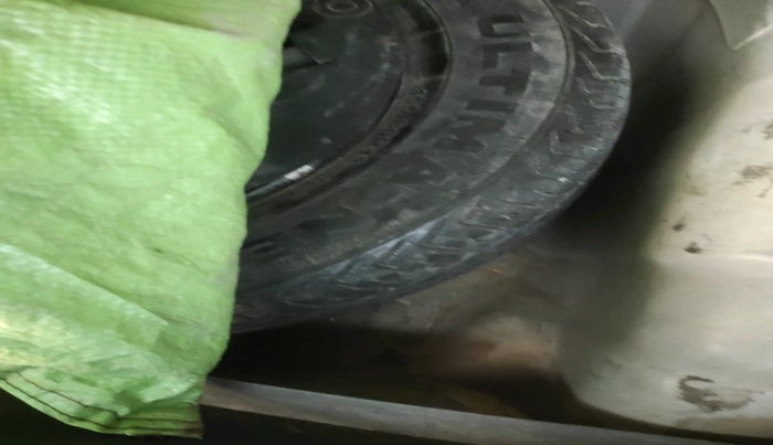 2010 Hyundai i10 SPORTZ 1.2, Petrol, Manual, 69,081 km, tyre