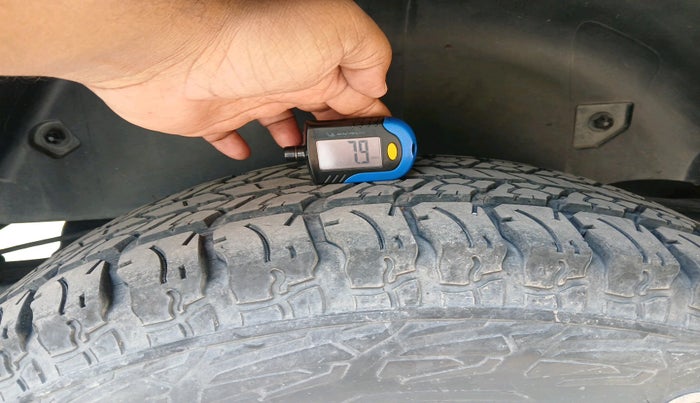 2022 Mahindra Thar LX PETROL HT 4WD AT, Petrol, Automatic, 20,484 km, tyre