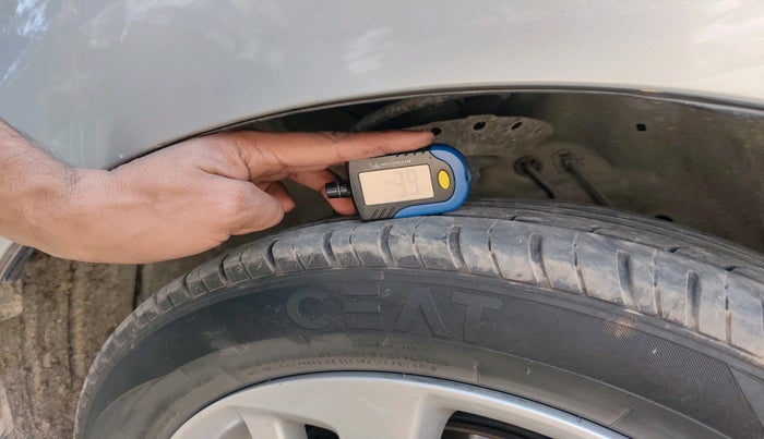 2017 Honda Jazz 1.2L I-VTEC V, Petrol, Manual, 1,39,624 km, tyre