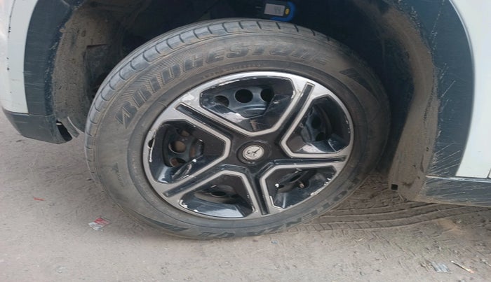 2018 Maruti Vitara Brezza VDI, Diesel, Manual, 1,48,991 km, tyre