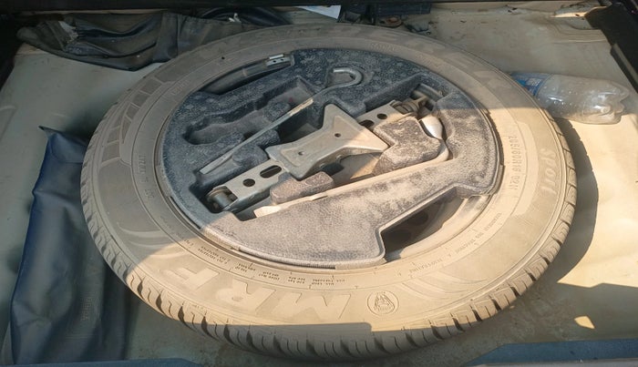 2018 Maruti Vitara Brezza VDI, Diesel, Manual, 1,48,991 km, tyre