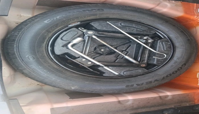 2018 Tata NEXON XZ DIESEL, Diesel, Manual, 87,284 km, tyre