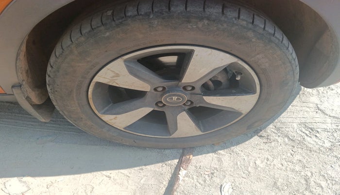 2018 Tata NEXON XZ DIESEL, Diesel, Manual, 87,284 km, tyre