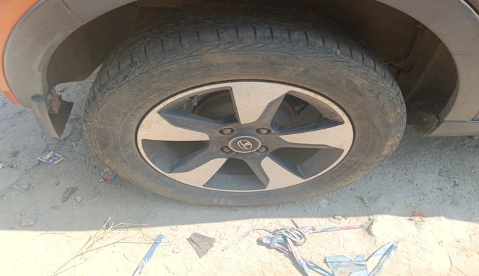 2018 Tata NEXON XZ DIESEL, Diesel, Manual, 87,284 km, tyre