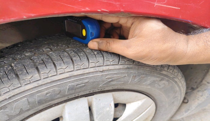 2013 Maruti Alto 800 LXI, Petrol, Manual, 1,35,893 km, tyre