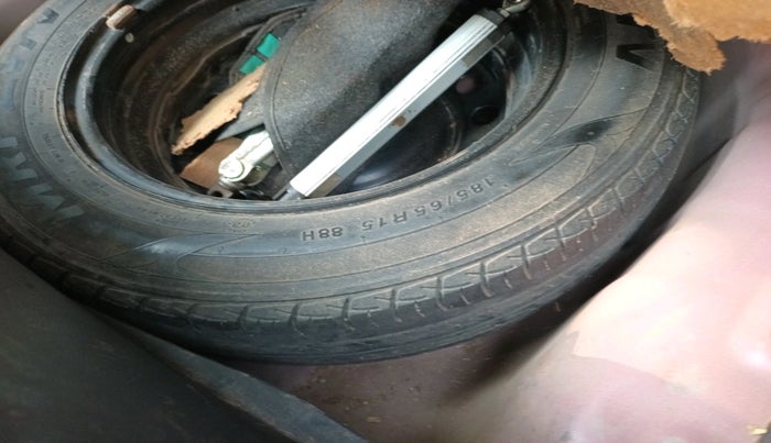 2018 Hyundai Elite i20 ASTA 1.4 CRDI DUAL TONE, Diesel, Manual, 1,13,876 km, tyre