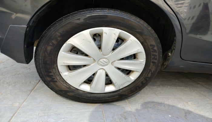 2016 Maruti Ertiga VXI AT, Petrol, Automatic, 34,582 km, tyre