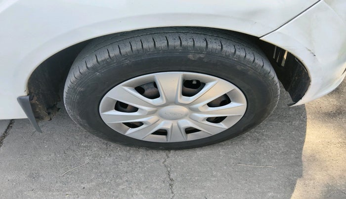 2013 Ford Figo ZXI 1.2 PETROL, Petrol, Manual, 59,683 km, tyre