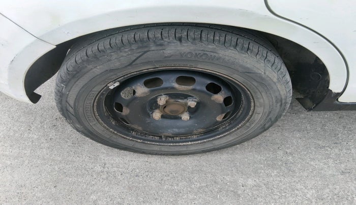 2013 Ford Figo ZXI 1.2 PETROL, Petrol, Manual, 59,683 km, tyre