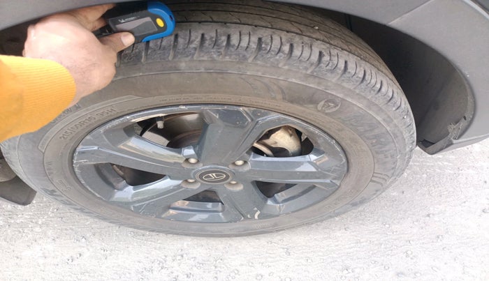 2022 Tata NEXON EV XZ PLUS DARK EDITION, Electric, Automatic, 63,323 km, tyre