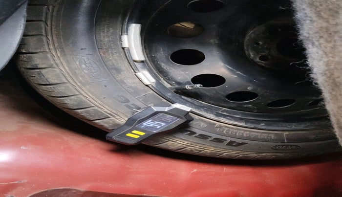 2014 Hyundai Elite i20 ASTA 1.4 CRDI, Diesel, Manual, 1,14,927 km, tyre