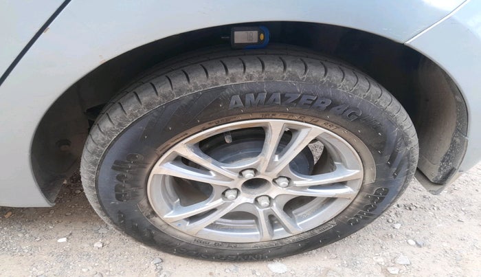 2020 Hyundai Elite i20 MAGNA PLUS 1.2, Petrol, Manual, 1,28,994 km, tyre