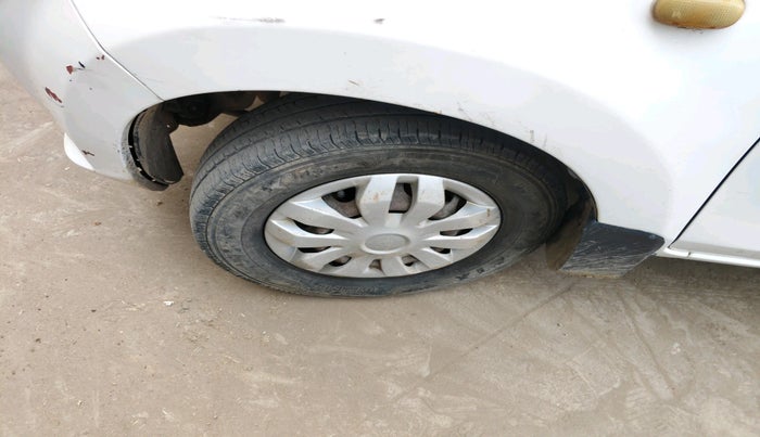 2015 Maruti Alto 800 LXI, Petrol, Manual, 75,200 km, tyre