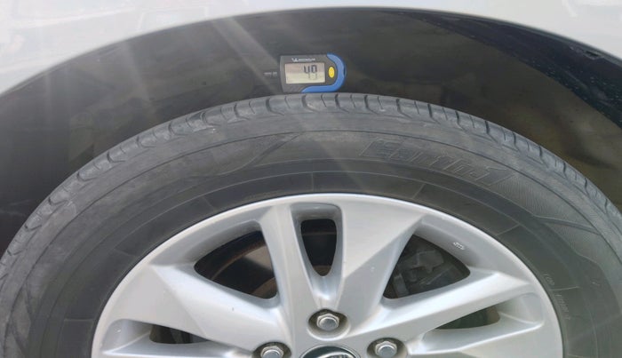 2019 Toyota Innova Crysta 2.4 G 7 STR, Diesel, Manual, 46,111 km, tyre