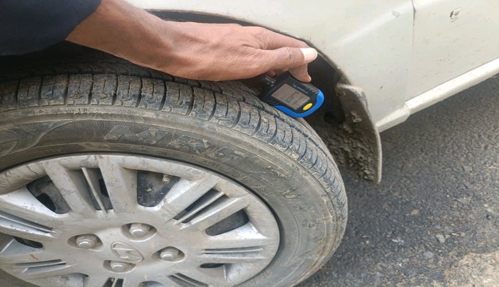 2012 Hyundai Santro Xing GLS, Petrol, Manual, 1,22,317 km, tyre