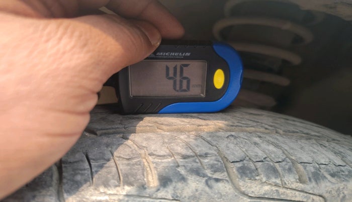 2011 Maruti Alto LXI, Petrol, Manual, 57,240 km, tyre