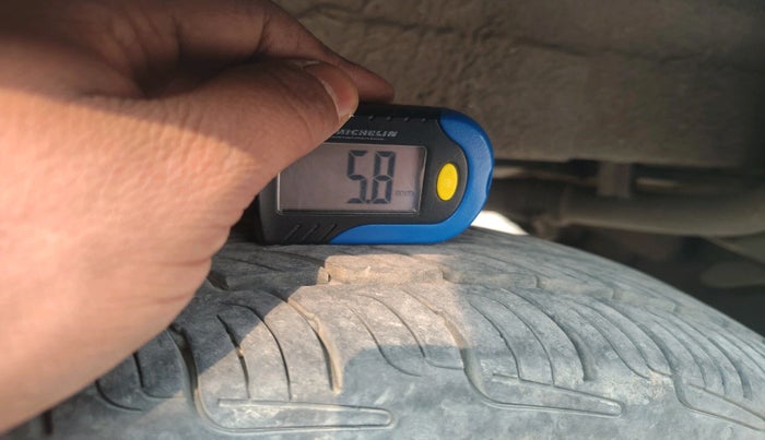 2011 Maruti Alto LXI, Petrol, Manual, 57,240 km, tyre