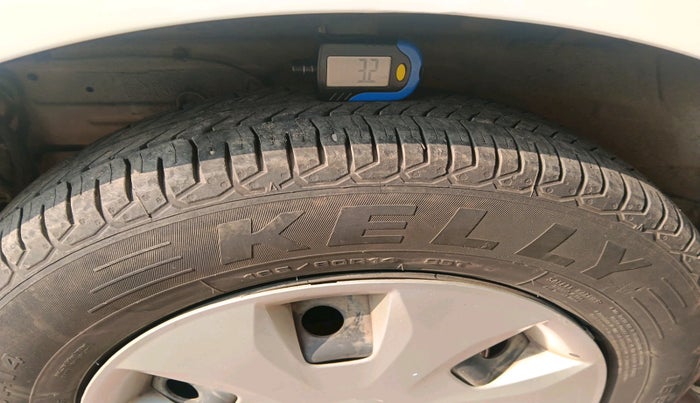 2015 Maruti Swift Dzire VDI ABS, Diesel, Manual, 1,20,140 km, tyre