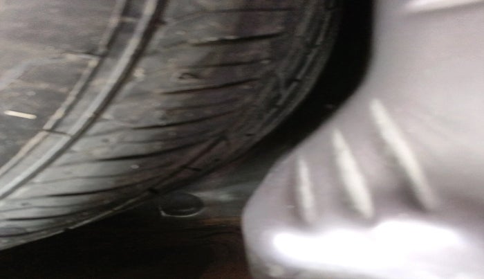 2017 Honda WR-V 1.2L I-VTEC VX MT, Petrol, Manual, 50,490 km, tyre