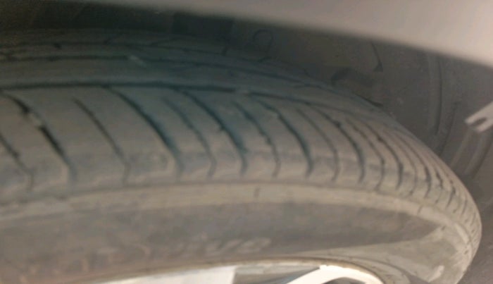 2017 Honda WR-V 1.2L I-VTEC VX MT, Petrol, Manual, 50,490 km, tyre