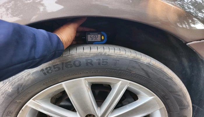 2016 Volkswagen Vento HIGHLINE 1.5 AT, Diesel, Automatic, 1,36,906 km, tyre