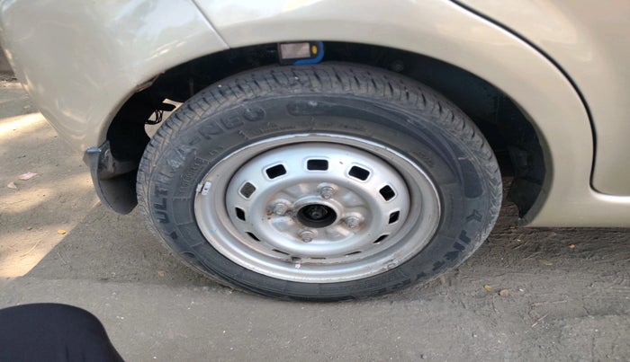 2012 Chevrolet Spark LS 1.0, Petrol, Manual, 49,077 km, tyre