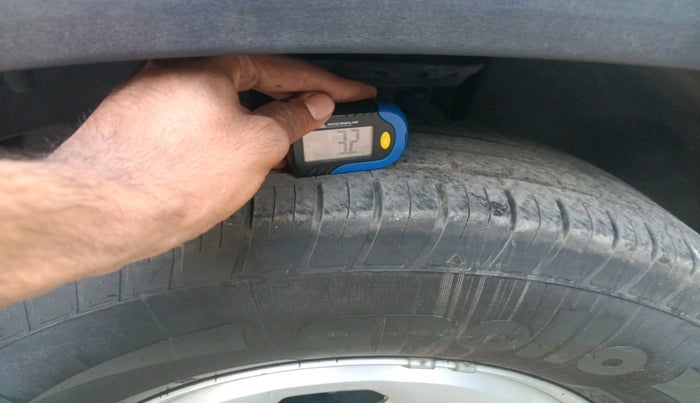 2022 Tata Safari XM, Diesel, Manual, 1,03,518 km, tyre