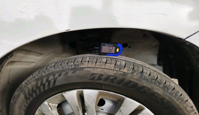 2017 Maruti Wagon R 1.0 LXI CNG, Petrol, Manual, 80,890 km, tyre