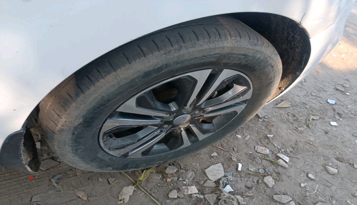 2021 KIA CARNIVAL PREMIUM 2.2 7 STR, Diesel, Automatic, 96,000 km, tyre