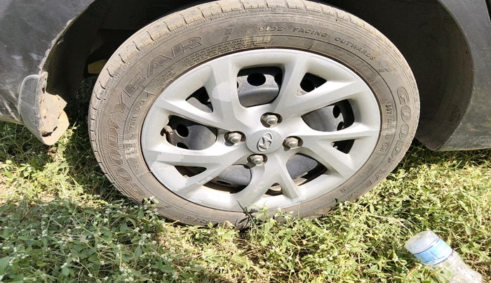 2019 Hyundai Grand i10 SPORTZ 1.2 KAPPA VTVT, Petrol, Manual, 44,650 km, tyre