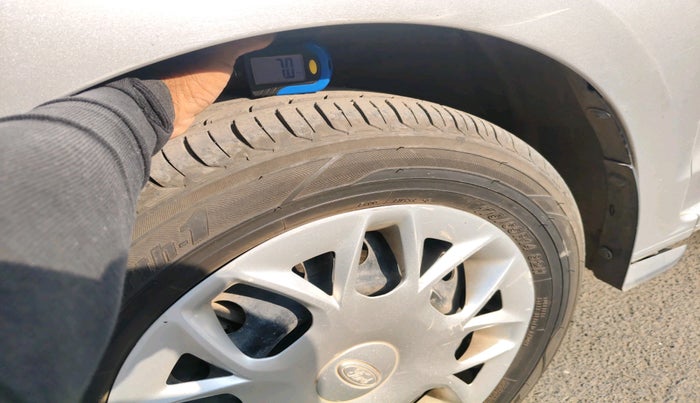 2015 Ford Figo Aspire TREND 1.5 DIESEL, Diesel, Manual, 1,15,860 km, tyre