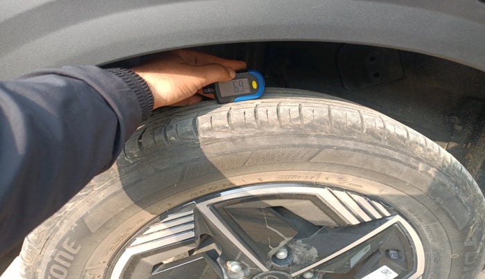 2023 Tata NEXON FEARLESS PURPLE + SUNROOF DCA DUAL TONE 1.2 PETROL, Petrol, Automatic, 10,865 km, tyre