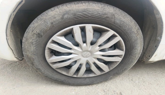 2010 Maruti Swift Dzire VDI, Diesel, Manual, 1,24,305 km, tyre