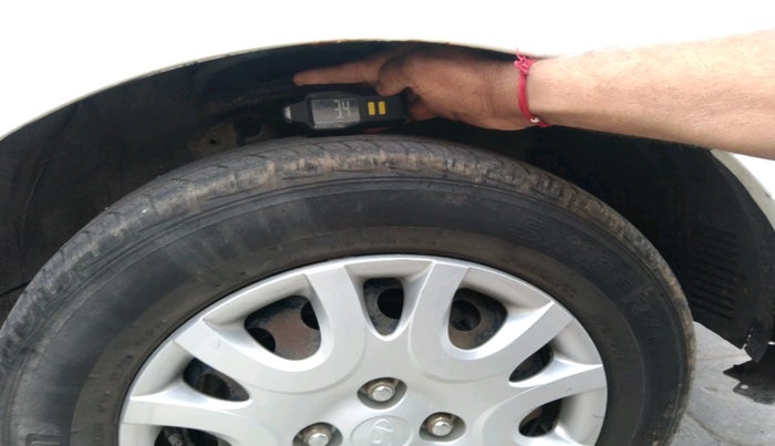 2010 Hyundai i20 MAGNA 1.2, Petrol, Manual, 61,081 km, tyre