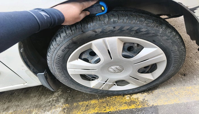 2011 Maruti Wagon R 1.0 VXI, Petrol, Manual, 55,328 km, tyre